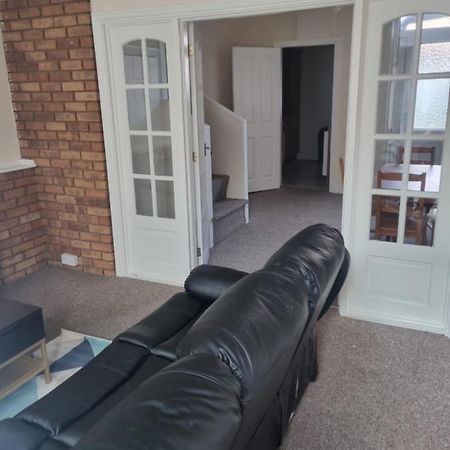 Cheerful 3-Bedroom House 布赖尔利希尔 外观 照片