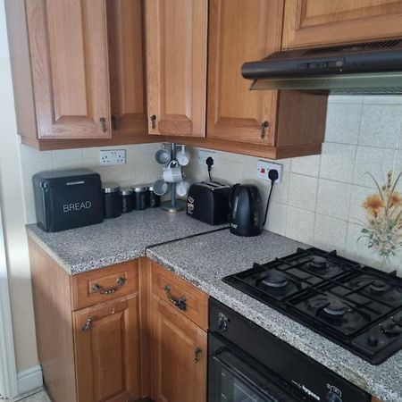 Cheerful 3-Bedroom House 布赖尔利希尔 外观 照片