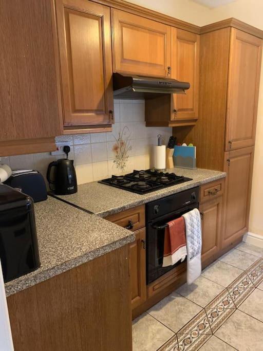 Cheerful 3-Bedroom House 布赖尔利希尔 外观 照片